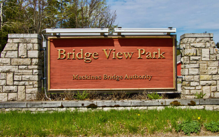 06 Bridge View Park