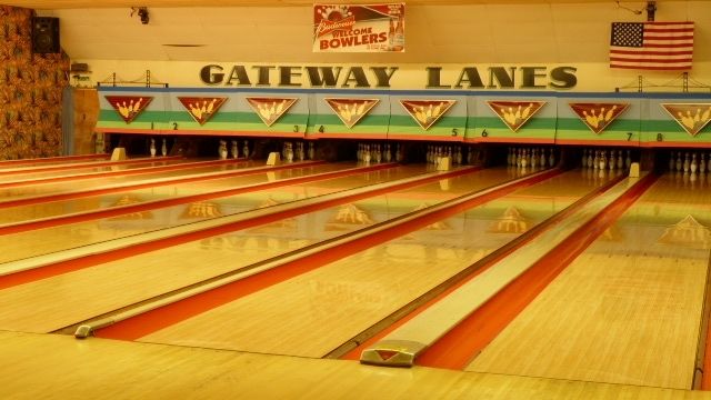 St. Ignace Gateway Lanes Bowling Alley