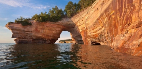 Pictured Rocks Boat Cruises