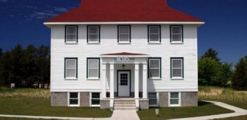 Great Lakes Shipwreck Museum & Whitefish Point Light Station - Discover ...