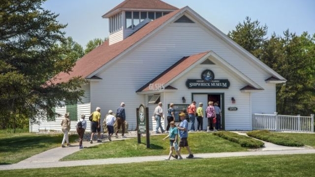 Great Lakes Shipwreck Museum & Whitefish Point Light Station - Discover ...