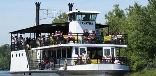 tahquamenon riverboat tours