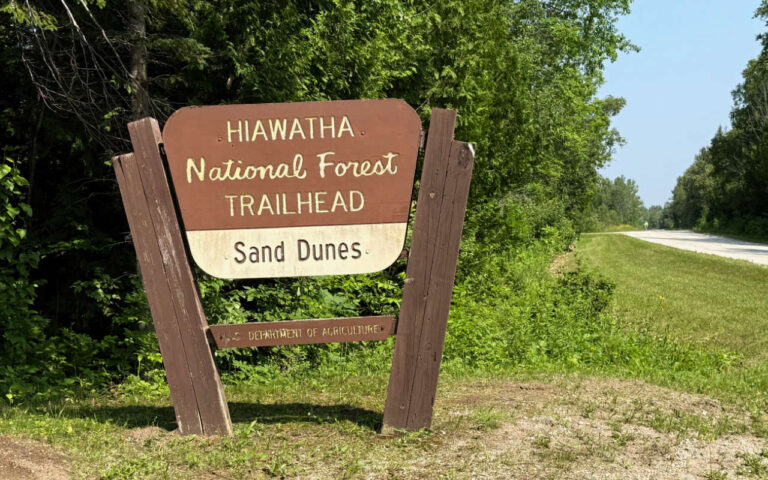 01 Sand Dunes Trail