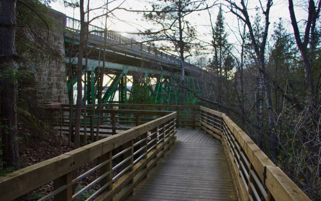 12 Cut River Roadside Park