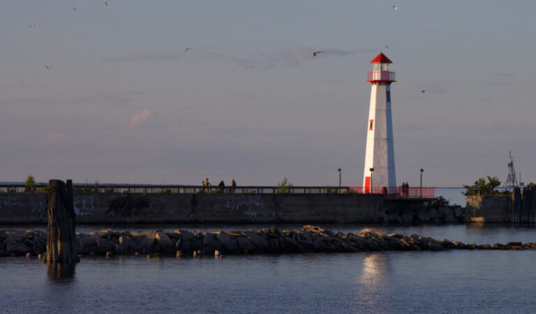 Wawatam Light