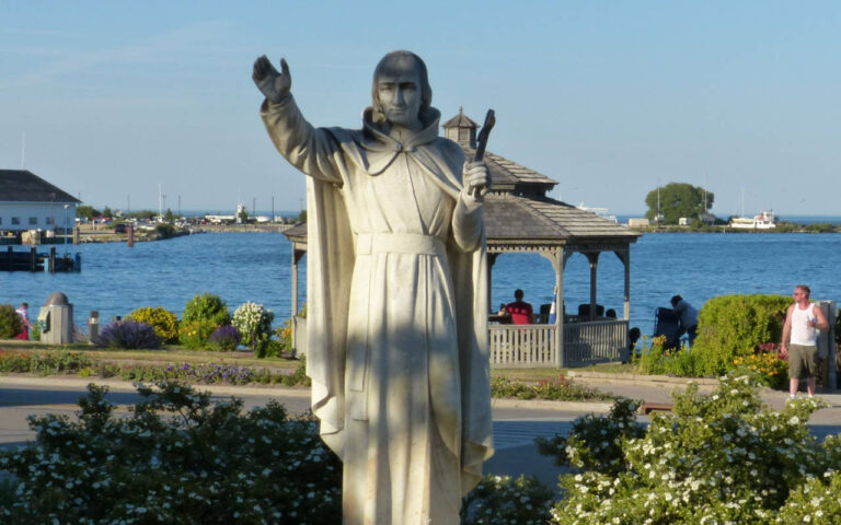03 Father Marquette Park